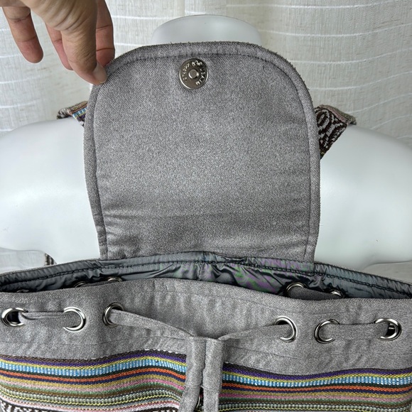 Gray Geometric Pattern Backpack with Drawstring Closure - Picture 4 of 16
